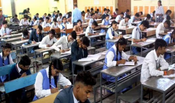 CBSE 10వ తరగతి ఫలితాలు విడుదల.. DigiLockerలో మీ స్కోర్‌కార్డ్‌ను చెక్ చేసుకోండి