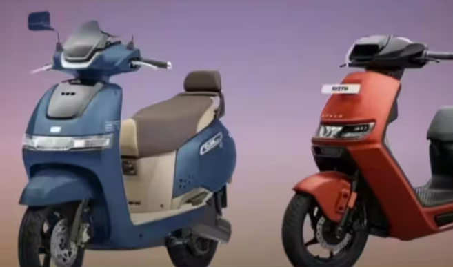 TVS iQube ST వర్సెస్ Ather Rizta Z ఫీచర్లు, రేంజ్ విషయంలో ఏ ఎలక్ట్రిక్ స్కూటర్ మెరుగైనది?