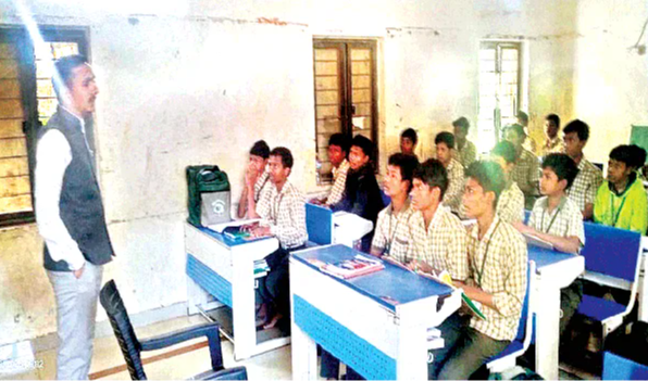 10th Class Students టెన్త్‌ విద్యార్థులపై ప్రత్యేక దృష్టి