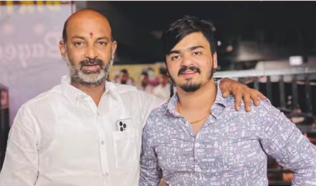 Bandi Bhagirath Files:బండి సంజయ్‌కు బిగ్‌షాక్! కుమారుడిపై ఫోక్సో కేసు నమోదు! హనీట్రాప్ అంటున్న భగీరథ్‌!