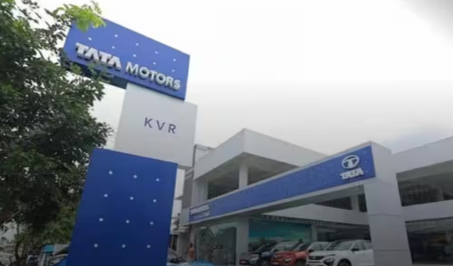 Tata Motors : దేశంలోనే అతిపెద్ద EV కంపెనీగా టాటా మోటార్స్; పోటీగా దూసుకొస్తున్న మహీంద్రా, MG మోడల్స్