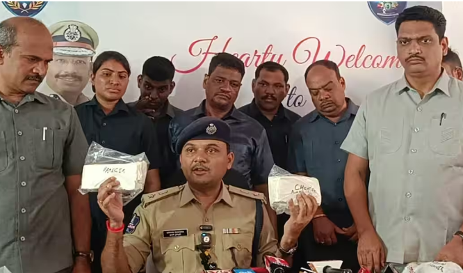 Fake Paneer: హైదరాబాద్‌లో ఫేక్ పనీర్‌ కలకలం.. తనిఖీల్లో 825 కేజీల చీజ్ అనలాగ్ స్వాధీనం- మీ ఆరోగ్యం జాగ్రత్త