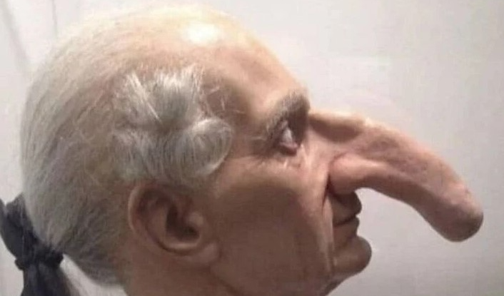 ప్రపంచంలోనే అతిపొడవైన ముక్కు ఈయనదే!