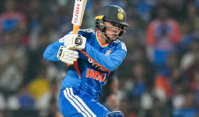 Abhishek, Vaibhav Batting Flaws Highlighted: ఇంట్లో పులులు, విదేశాల్లో పిల్లుల్లాగా మారొద్దు.. అభిషేక్ ,వైభవ్ బ్యాటింగ్‌పై దిగ్గ‌జ ప్లేయ‌ర్ హెచ్చరిక