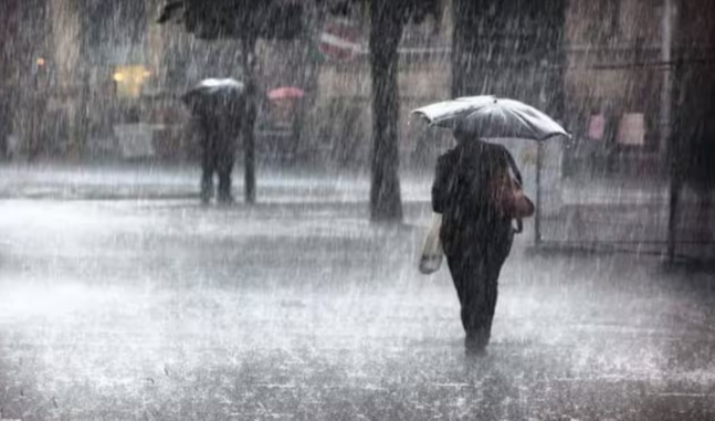 AP TG Heavy Rains: కళింగపట్నం వద్ద తీరందాటనున్న తీవ్రవాయుగుండం.. ఏపీలో ఫ్లాష్ ఫ్లడ్స్ హెచ్చరిక, తెలంగాణలో అతి భారీ వర్షాలు